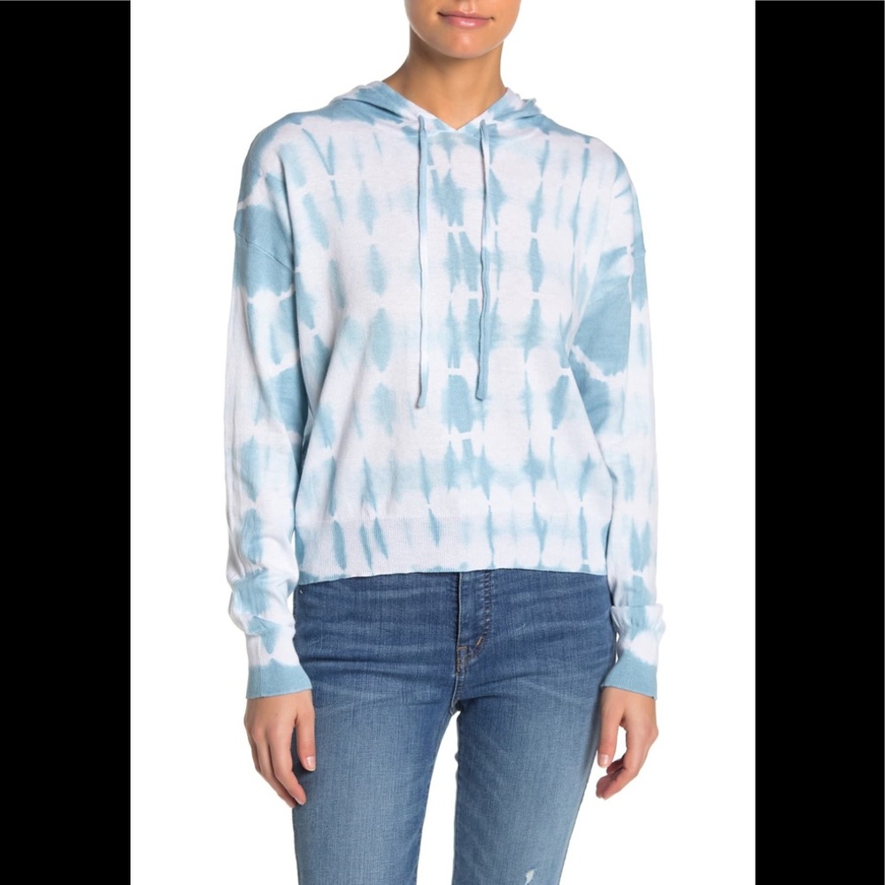 John & Jenn Tie Dye Sweatshirt Blue Wash Sweater